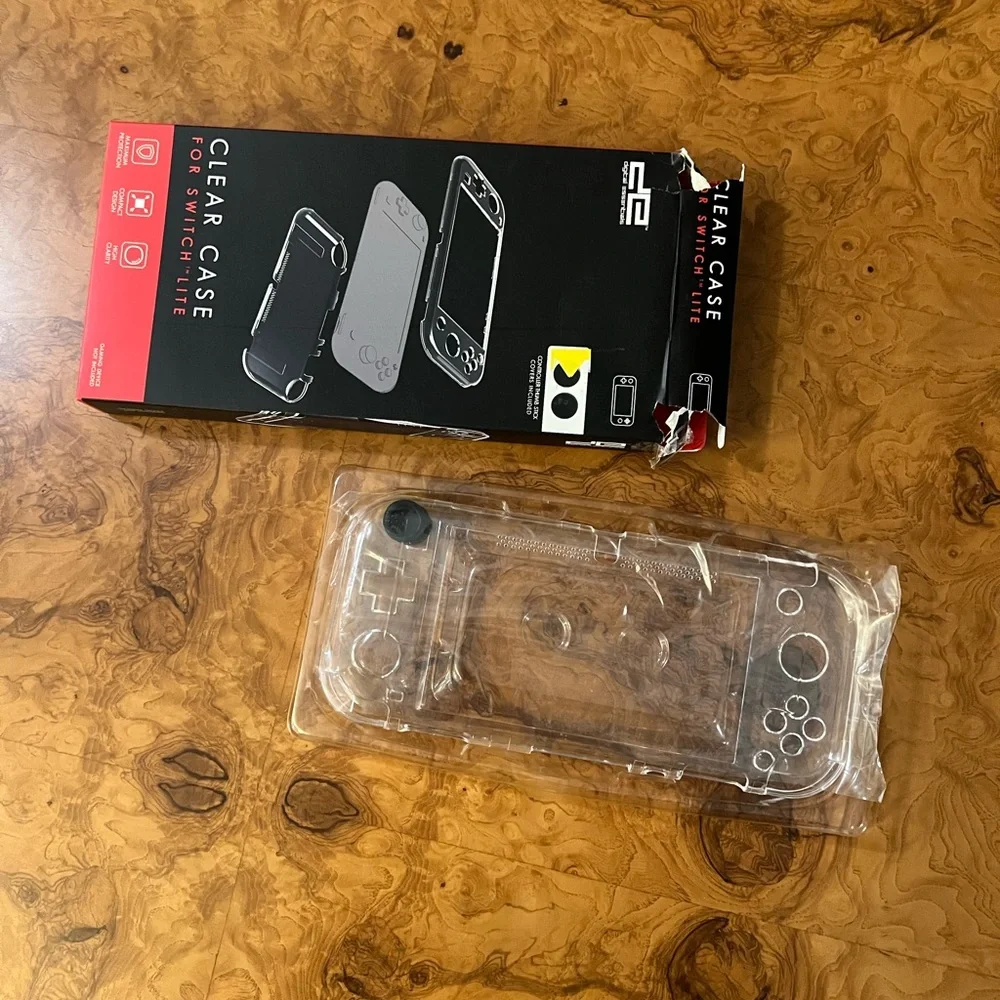 Digital Essentials Clear Case for Nintendo Switch Lite